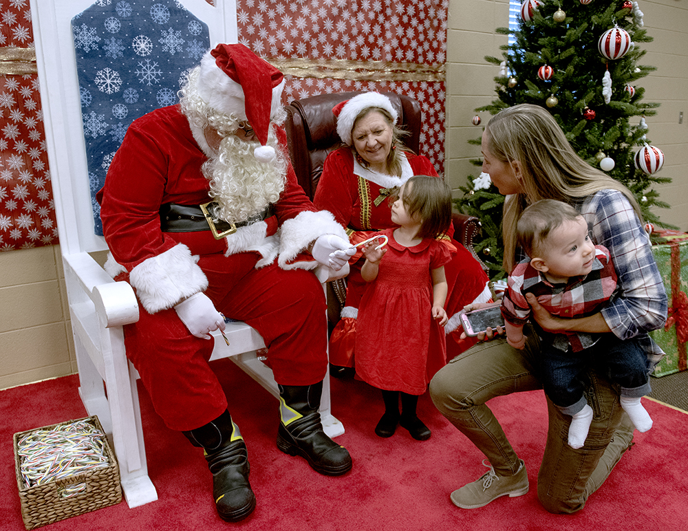 Santa Stops By Somers